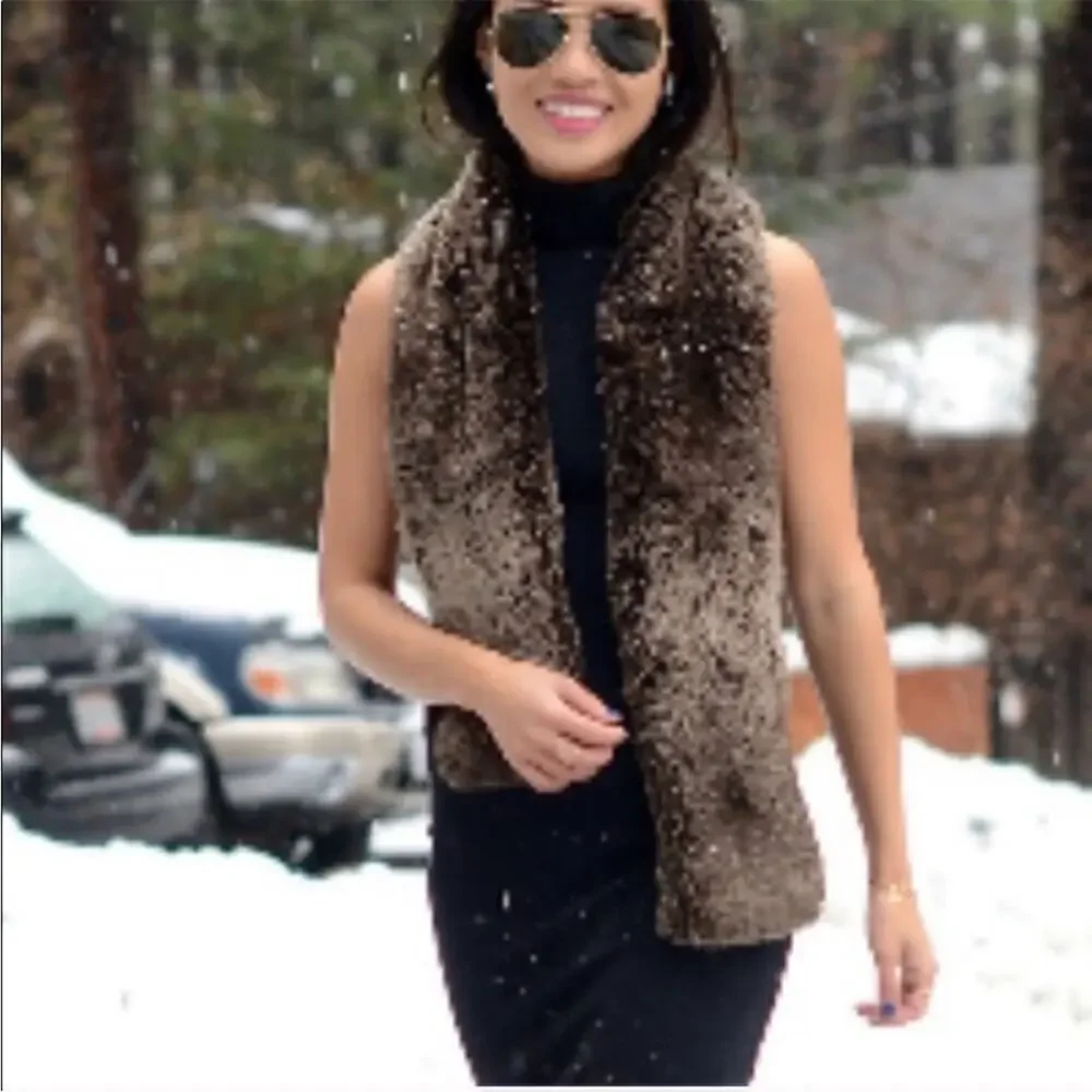 ▶️ Restoration Hardware ◀️ Mink Luxe Vegan Fur Scarf